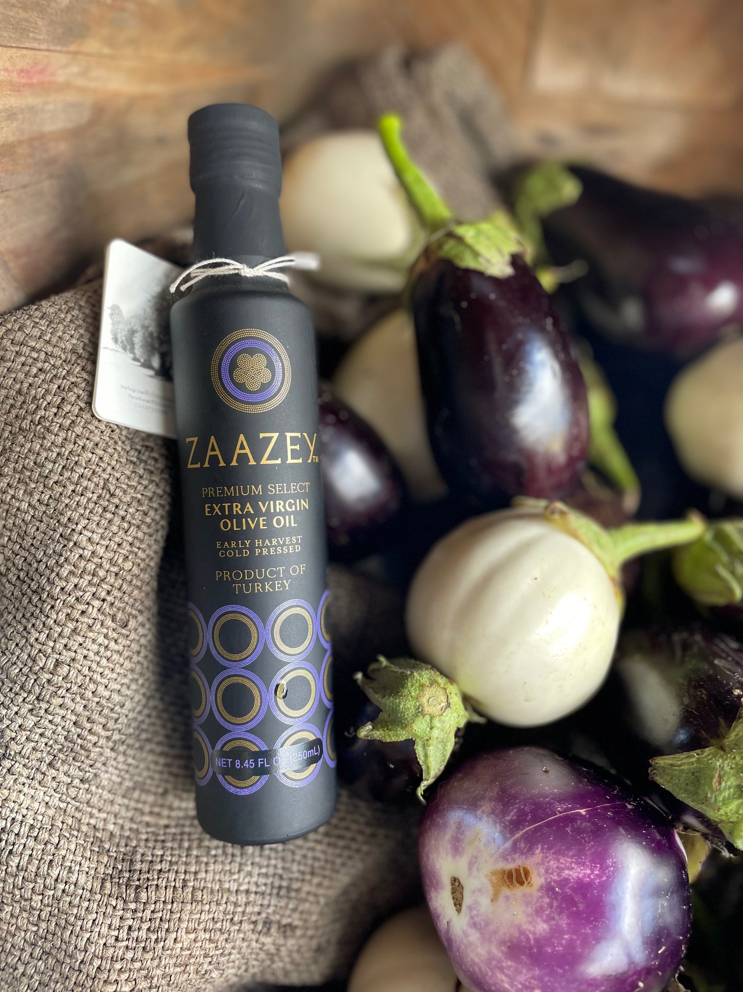 ZAAZEY® EVOO PREMIUM SELECT, MONOVARIETAL 8.45 FL.OZ (250ML)